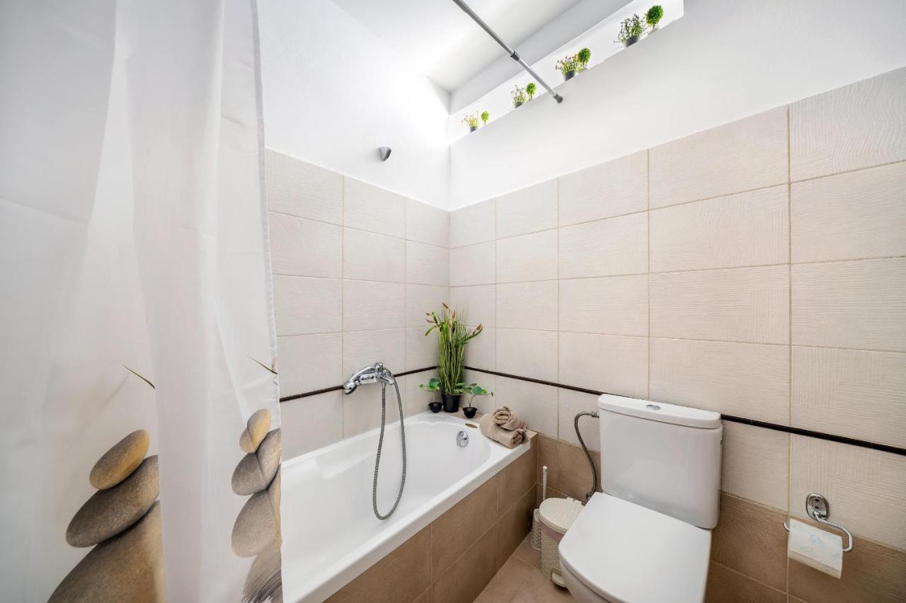 הרקליון Luxury Town Center Suite Apt A2 מראה חיצוני תמונה