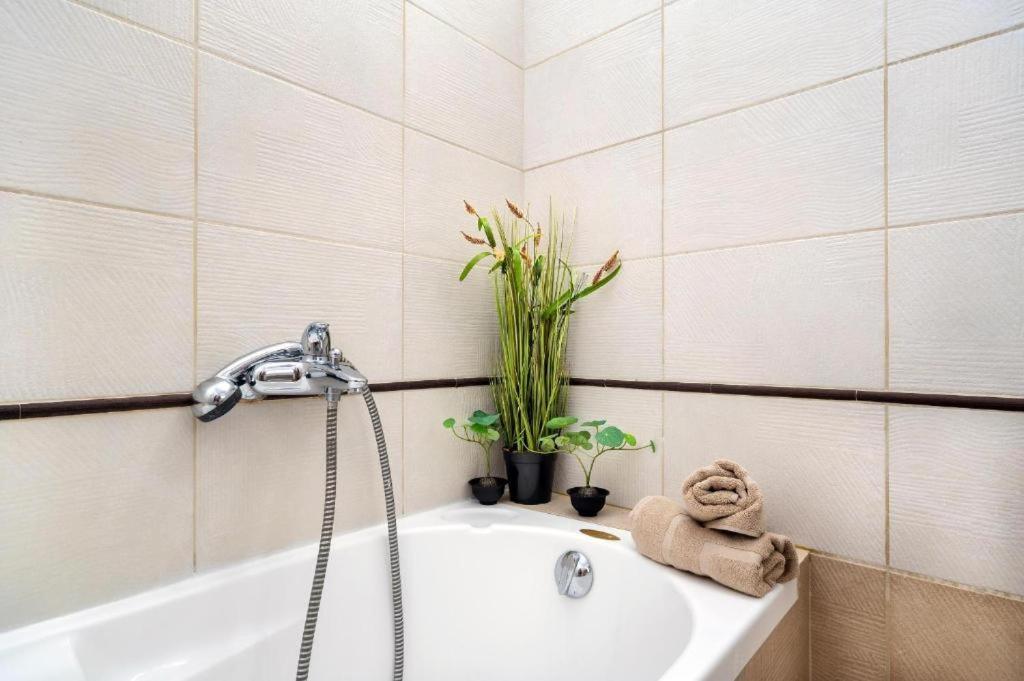 הרקליון Luxury Town Center Suite Apt A2 מראה חיצוני תמונה